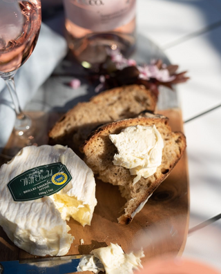 Our top tips for pairing Wine & Cheese